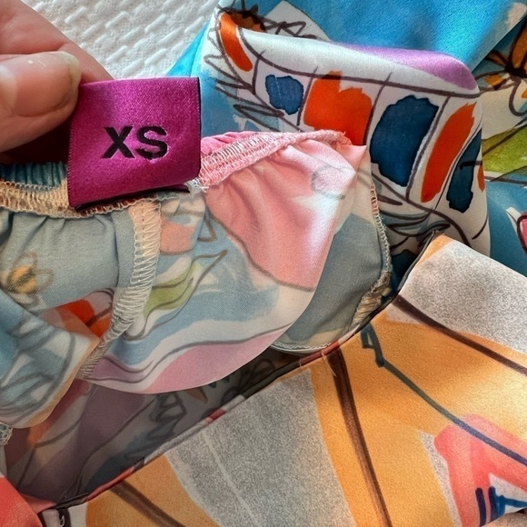 Save The Queen Dress Size XS - Picture 13 of 16